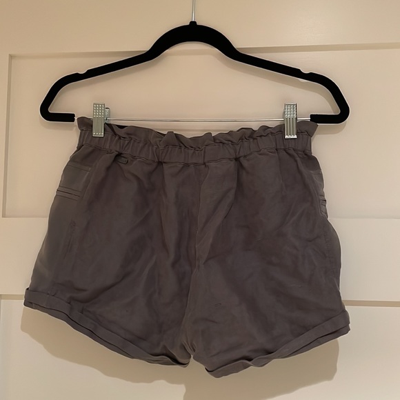 Dress shorts 4 inch - Picture 3 of 3